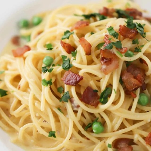 SPAGHETTI ALA CARBONARA.