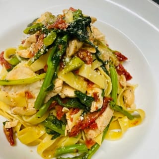 CHICKEN BROCCOLI RABE